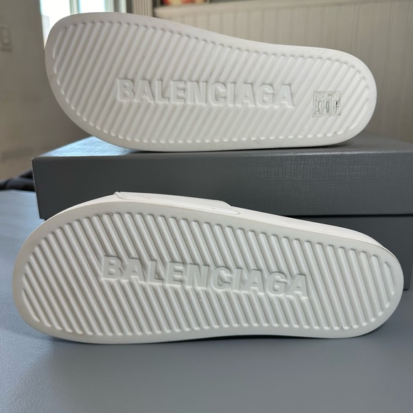 NWT Balenciaga White Pool Slide Sandals. Women’s 12 EU 42 - Picture 2 of 14